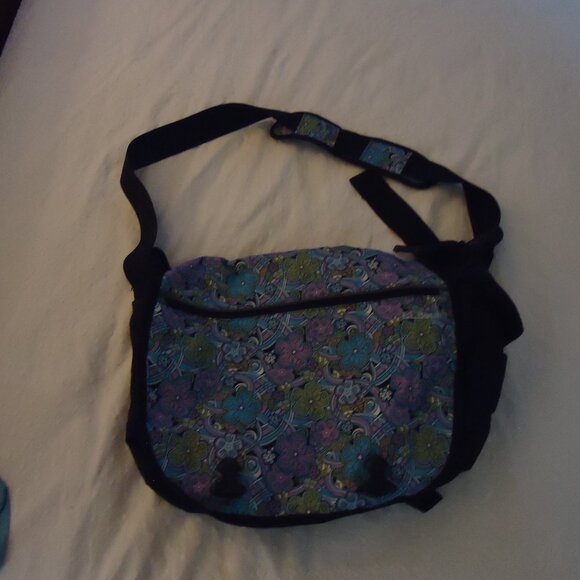 LL Bean Traverse Commuter Laptop Computer Messenger Bag Travel - Picture 3 of 10